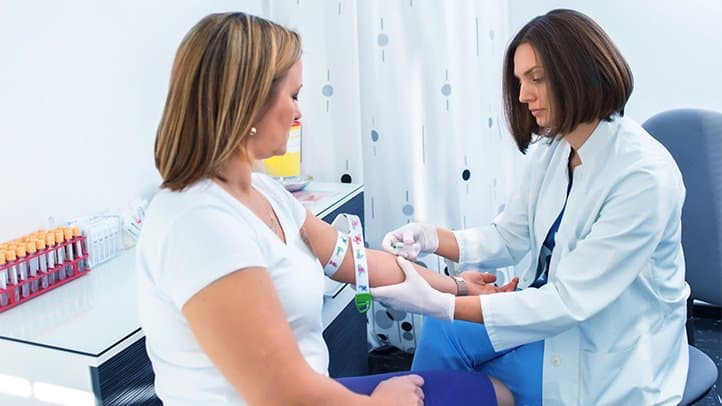 تست ESR آزمایش خون؛ نتایج نرمال و علت نتایج غیر نرمال علت پایین بودن ESR آزمایش خون