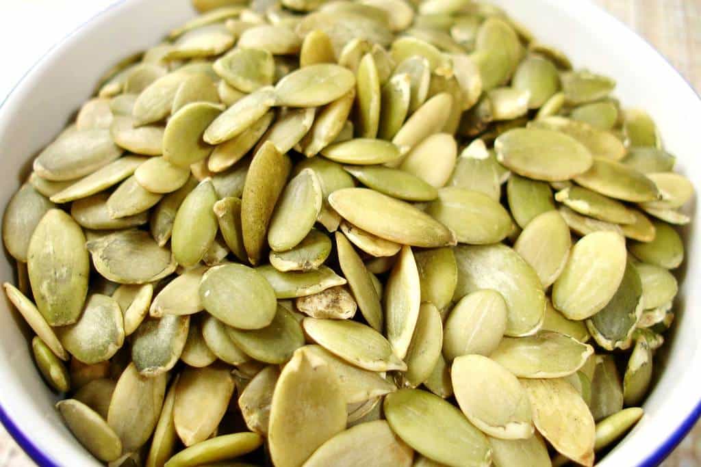 دانه های روغنی حاوی منیزیم هستند که باعث بهبود تنفس می شود تنفس بهتر با دانه های روغنی