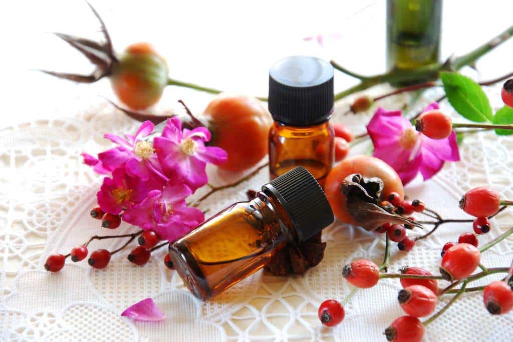 روغن میوه گل سرخ روغن میوه گل سرخ